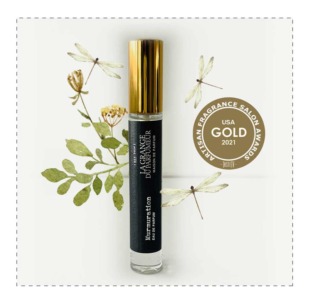 Eau de parfum unisexe. Parfum chèvrefeuille, miel, melon, vigne. Unisex Fragrance, linden blossom and fig. Parfum québécois Format de voyage 10 mL, Canadian Perfumer, Honeysuckle, melon perfume, award perfume, parfum québécois, Artisan award, Haute Parfumerie, Parfum de Niche, Niche perfume, Natural fragrance, Parfum naturel. La Grange du Parfumeur, Murmuration.