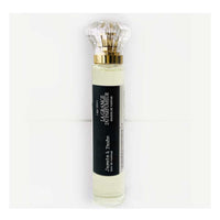 Parfum femme qui tient, Parfum femme qui sent trop bon, Parfum femme Québec, Parfum pour femme, Parfum pour homme, Jasmin à l'aube, eau de parfum unisexe. Parfum jasmin, tubéreuse, ambrette. Unisex Jasmine Fragrance, Indie perfume, Indie perfumery, Parfum de niche, Québecois, Parfum naturel, Alexandra Bachand, La Grange du Parfumeur