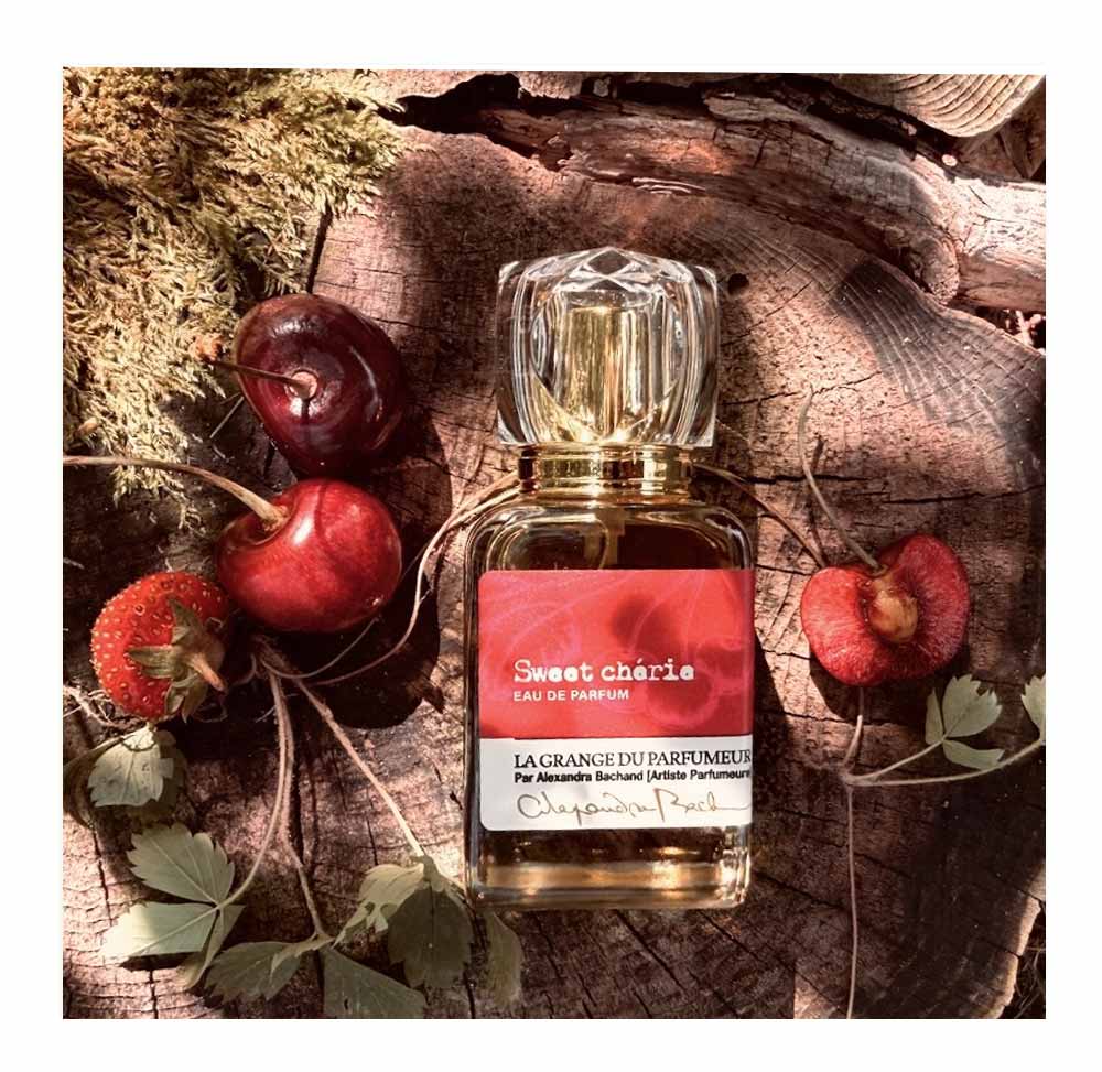 sweet cherie, sweet, cherie, cherry, parfum cerise, cherry perfume, cherry fragrance, parfum fruité, parfum québécois, Canadian niche perfumery, Okanagan valley, sweet cherry, sweet cherie, best cherry perfume, natural perfume, parfum naturel, La arnge du Parfumeur, Canadian Perfume brand, Parfum Artisan, Alexandra Bachand, coffret découverte cerise, Haute Parfumerie, Maison de Parfum, Cantons-de-l'Est, Quebec