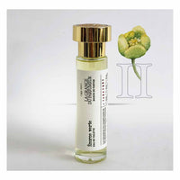 Parfum femme qui sent trop bon, Parfum femme Québec, Parfum pour femme, Parfum pour homme,Eau de toilette unisexe. Parfum thé vert et bergamote. Unisex toilet water. Fragrance green tea and bergamot. Parfum québécois Format de voyage 10 mL, Canadian Perfumer, Haute Parfumerie, Parfum québécois.