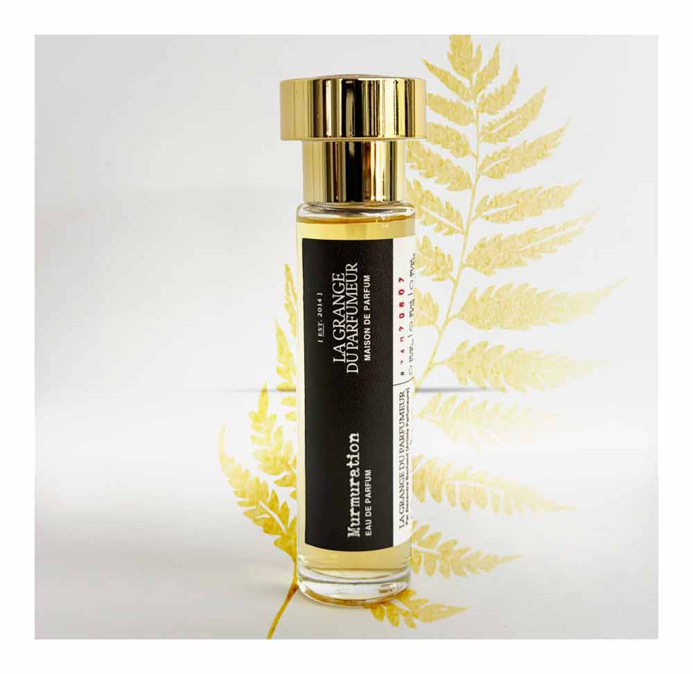 Eau de parfum unisexe. Parfum chèvrefeuille, miel, melon, vigne. Unisex Fragrance, linden blossom and fig. Parfum québécois Format de voyage 10 mL, Canadian Perfumer, Honeysuckle, melon perfume, award perfume, parfum québécois, Artisan award, Haute Parfumerie, Parfum de Niche, Niche perfume, Natural fragrance, Parfum naturel. La Grange du Parfumeur, Murmuration.